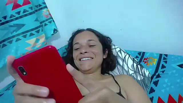 Snapshot of GiveLove1 chatting on 01/09/25, 04:08 GiveLove1 online show from 01/09/25, 04:08