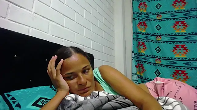 Snapshot of GiveLove1 chatting on 03/03/25, 02:47 GiveLove1 online show from 03/03/25, 02:47