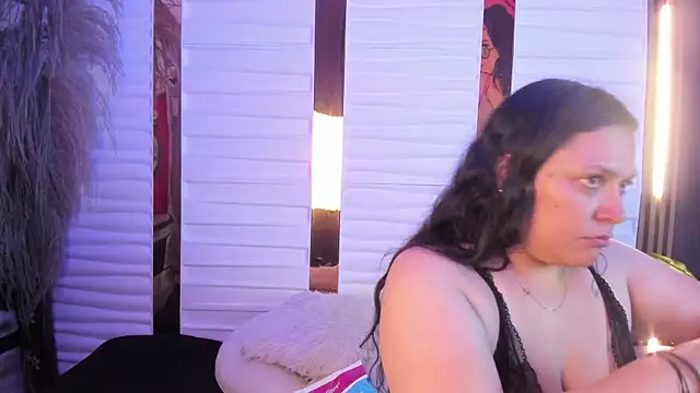 Biiancacox online show from 11/13/25, 03:05