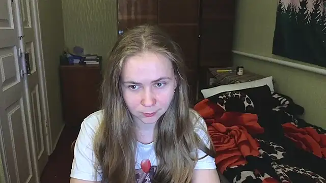 Snapshot of Riley_Roo chatting on 12/03/24, 05:45 Riley Roo online show from 12/03/24, 05:45