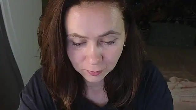 Snapshot of Riley_Roo chatting on 09/18/25, 03:58 Riley Roo online show from 09/18/25, 03:58