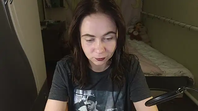 Riley Roo online show from 10/12/25, 03:33