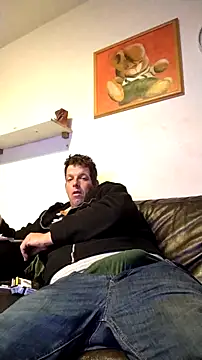 Knuffelstaaf123 online show from 10/14/25, 09:04