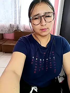 Snapshot of Cute_Penelope chatting on 01/10/25, 03:06 Cute Penelope online show from 01/10/25, 03:06