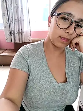 Snapshot of Cute_Penelope chatting on 02/04/25, 06:17 Cute Penelope online show from 02/04/25, 06:17