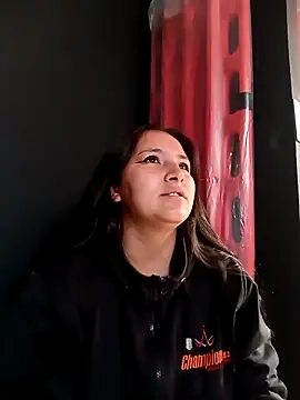 Snapshot of Cute_Penelope chatting on 02/13/25, 12:11 Cute Penelope online show from 02/13/25, 12:11