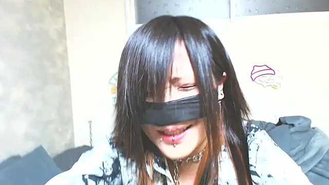 Snapshot of miyabi_room chatting on 02/21/25, 09:56 miyabi room online show from 02/21/25, 09:56