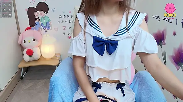 Snapshot of _Mizuki_ chatting on 09/11/25, 03:45 Mizuki online show from 09/11/25, 03:45