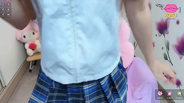 Snapshot of _Mizuki_ chatting on 10/01/25, 05:19 Mizuki online show from 10/01/25, 05:19
