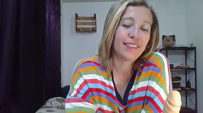 Snapshot of charlott_ponce chatting on 12/24/24, 05:38 charlott ponce online show from 12/24/24, 05:38