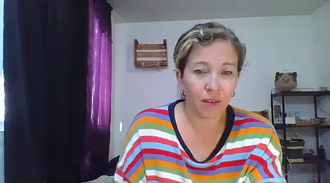 Snapshot of charlott_ponce chatting on 01/03/25, 06:03 charlott ponce online show from 01/03/25, 06:03