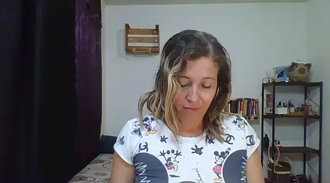 Snapshot of charlott_ponce chatting on 03/20/25, 01:46 charlott ponce online show from 03/20/25, 01:46