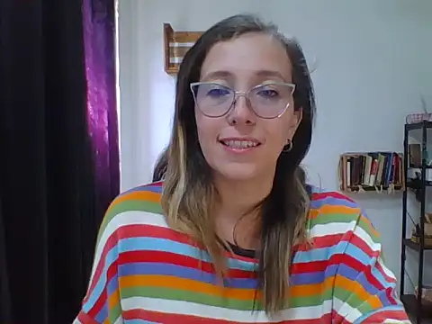 Snapshot of charlott_ponce chatting on 11/03/25, 07:59 charlott ponce online show from 11/03/25, 07:59