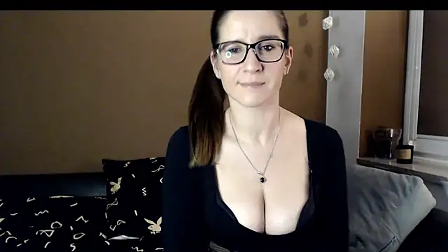 KayaRose online show from 12/01/24, 09:15