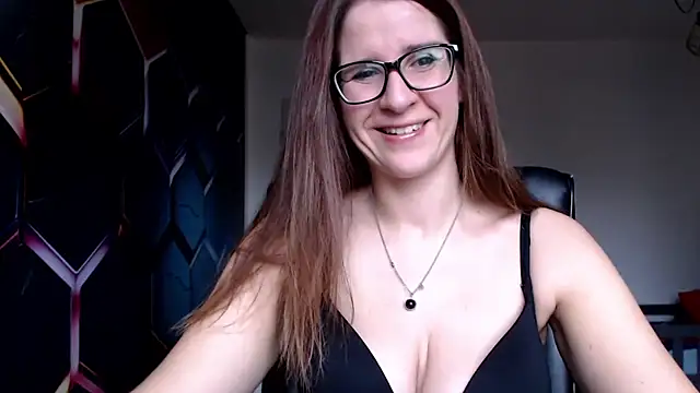 KayaRose online show from 12/10/24, 08:19