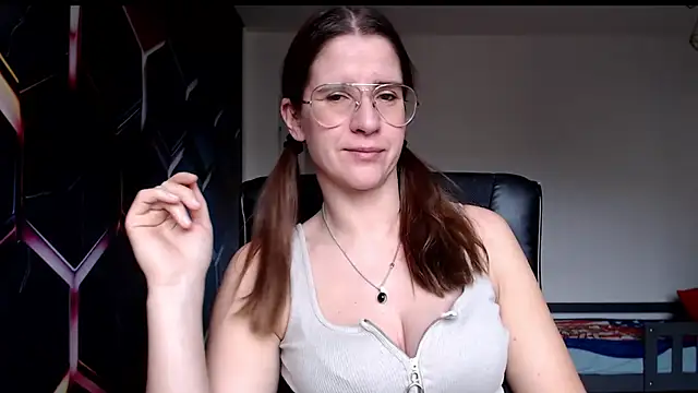 KayaRose online show from 12/11/24, 08:15