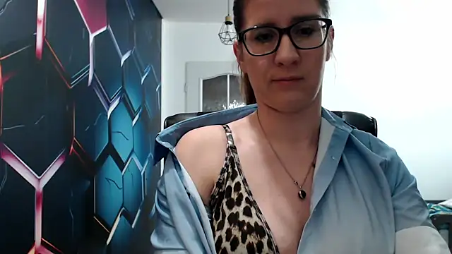 KayaRose online show from 12/29/24, 03:13