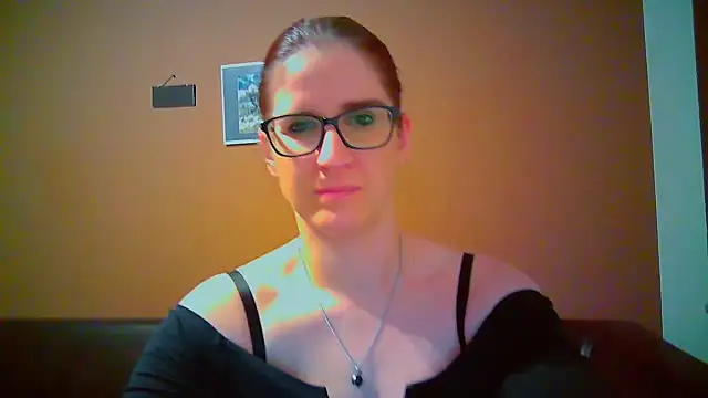 KayaRose online show from 11/06/25, 04:52