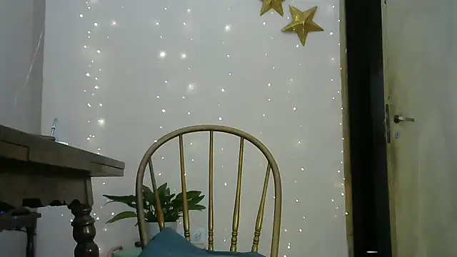 lucecitafantasy2 online show from 01/11/25, 10:19