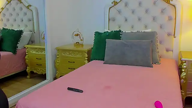 lexa 25  online show from 11/16/25, 11:49