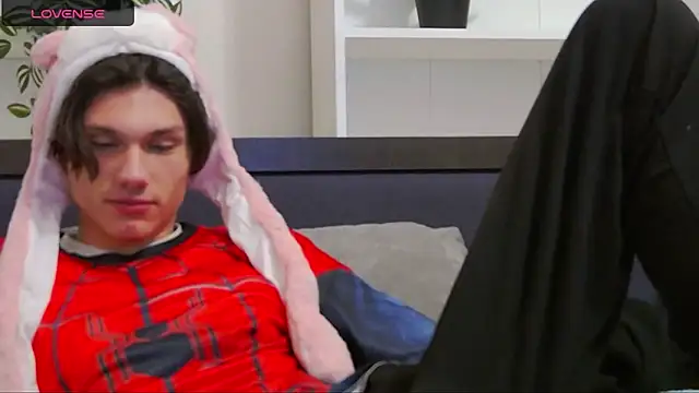 CalvinCay online show from 12/06/24, 02:24