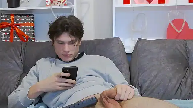 CalvinCay online show from 02/04/25, 08:49