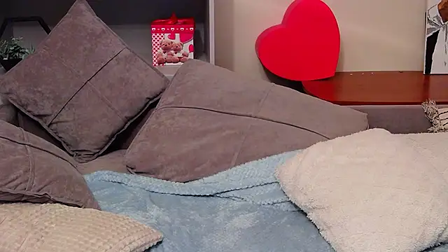 CalvinCay online show from 02/12/25, 01:41