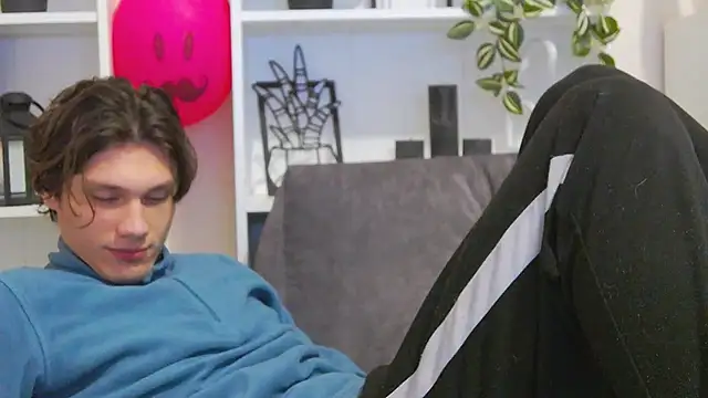 CalvinCay online show from 02/25/25, 02:47