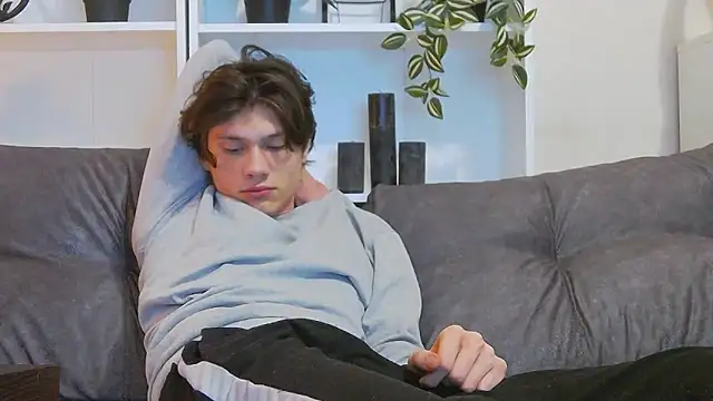 CalvinCay online show from 03/08/25, 02:45