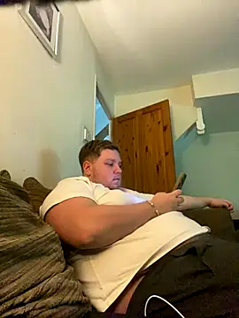 Lukeyboy027 online show from 11/09/25, 03:21