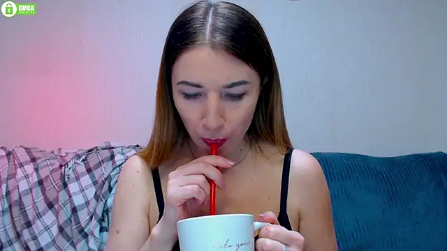 Sweet   Amelia online show from 10/06/25, 10:34