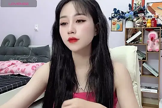  LLisa  online show from 12/19/24, 06:56