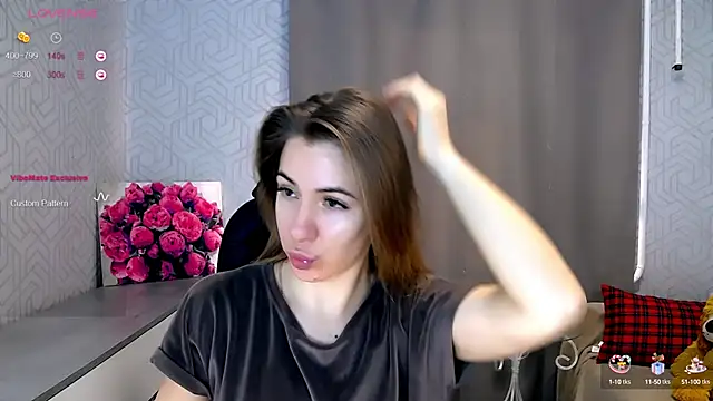 Snapshot of Naughty__Megan chatting on 02/07/25, 08:01 Naughty Megan online show from 02/07/25, 08:01