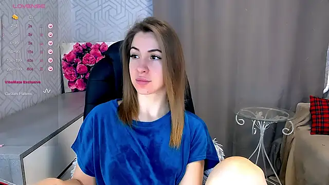 Snapshot of Naughty__Megan chatting on 02/17/25, 09:35 Naughty Megan online show from 02/17/25, 09:35