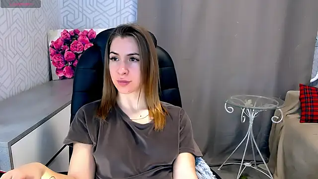 Snapshot of Naughty__Megan chatting on 02/20/25, 10:37 Naughty Megan online show from 02/20/25, 10:37