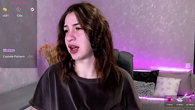 Snapshot of Naughty__Megan chatting on 11/01/25, 06:59 Naughty Megan online show from 11/01/25, 06:59