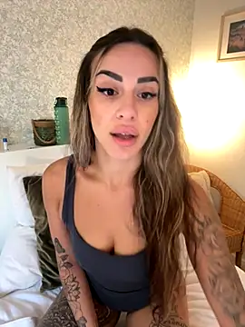 Alisa-Marie online show from 11/07/25, 12:49