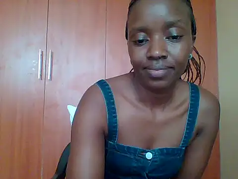 sexy darleen23 online show from 10/28/25, 09:57