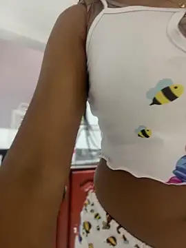 Riana Kean online show from 10/17/25, 10:12