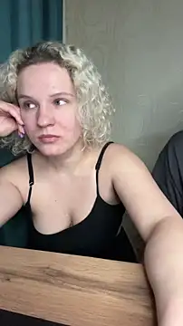 MrMrsRight online show from 02/19/25, 04:55