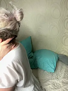 MrMrsRight online show from 02/21/25, 09:11