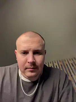 MrMrsRight online show from 10/25/25, 10:12