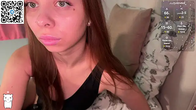 Snapshot of lovelykaylee chatting on 11/16/25, 01:06 lovelykaylee online show from 11/16/25, 01:06