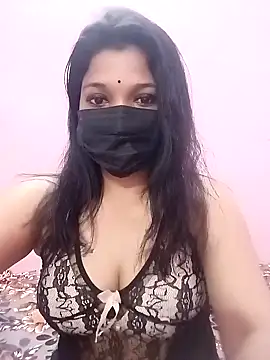 Snapshot of Beauty-khan chatting on 01/04/25, 06:09 Beauty-khan online show from 01/04/25, 06:09