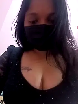 Snapshot of Beauty-khan chatting on 01/11/25, 03:52 Beauty-khan online show from 01/11/25, 03:52