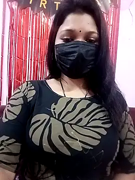 Snapshot of Beauty-khan chatting on 02/02/25, 05:04 Beauty-khan online show from 02/02/25, 05:04