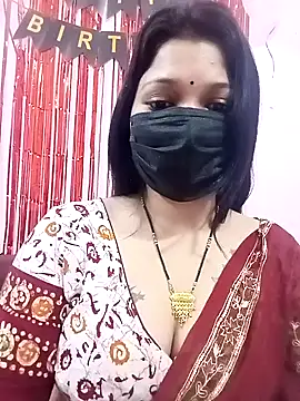 Snapshot of Beauty-khan chatting on 02/02/25, 08:30 Beauty-khan online show from 02/02/25, 08:30