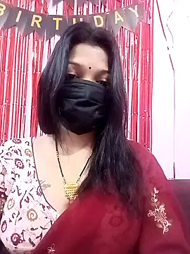 Snapshot of Beauty-khan chatting on 02/07/25, 12:28 Beauty-khan online show from 02/07/25, 12:28