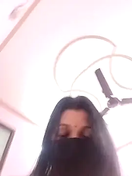 Snapshot of Beauty-khan chatting on 02/09/25, 09:39 Beauty-khan online show from 02/09/25, 09:39