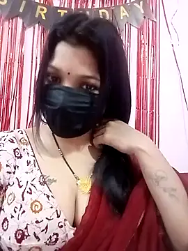 Snapshot of Beauty-khan chatting on 02/13/25, 11:39 Beauty-khan online show from 02/13/25, 11:39